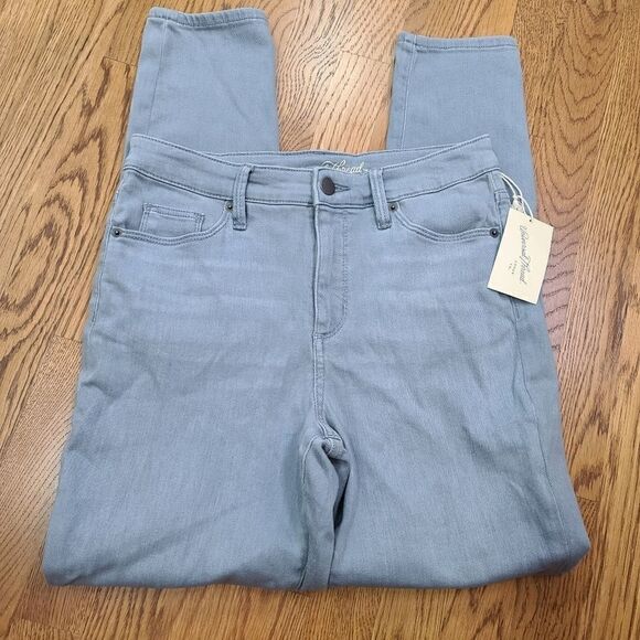 Universal Thread Stretch Jeans 6 NWT - Picture 1 of 6